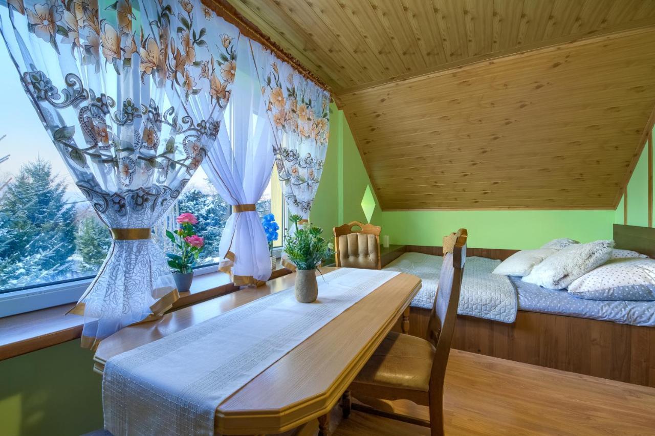 Apartamenty U Romana Тилич Екстериор снимка