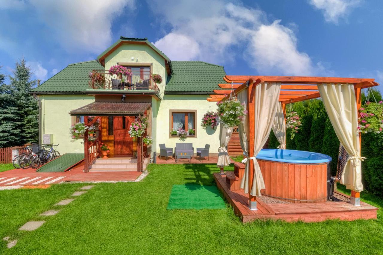 Apartamenty U Romana Тилич Екстериор снимка