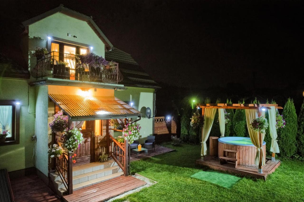 Apartamenty U Romana Тилич Екстериор снимка