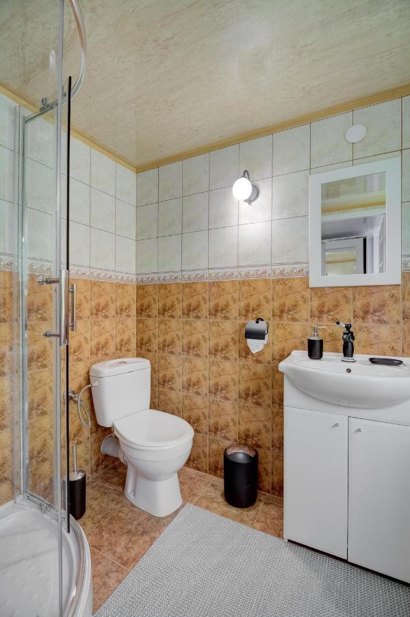 Apartamenty U Romana Тилич Екстериор снимка